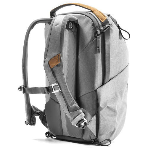 Peak Design Everyday Backpack 20L v2 - Ash BEDB-20-AS-2 - 4